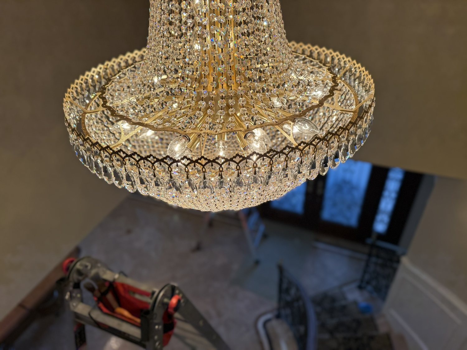 Gilt basket, up close
